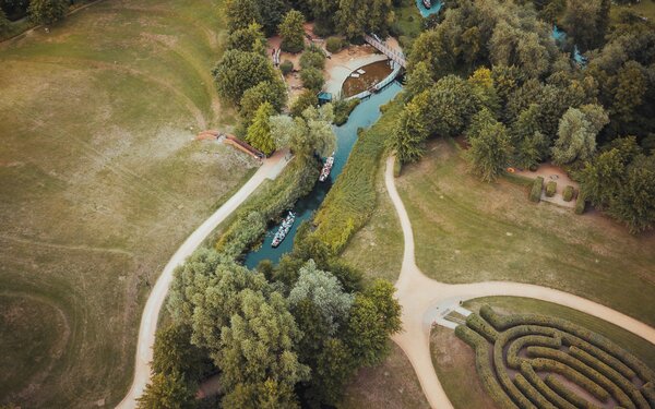 Blick auf die Schlossinsel Lübben, Foto: SPREEWALDKINDER Willi Löben, Lizenz: TKS Lübben (Spreewald) GmbH