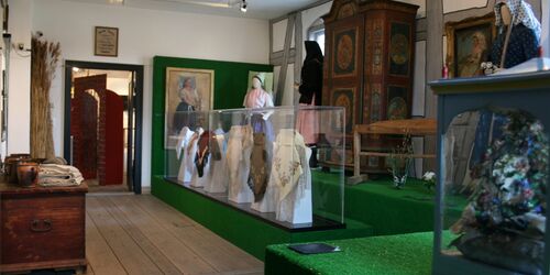Museum Schloss Lübben - Trachtenraum, Foto: Corinna Junker, Lizenz: Museum Schloss Lübben
