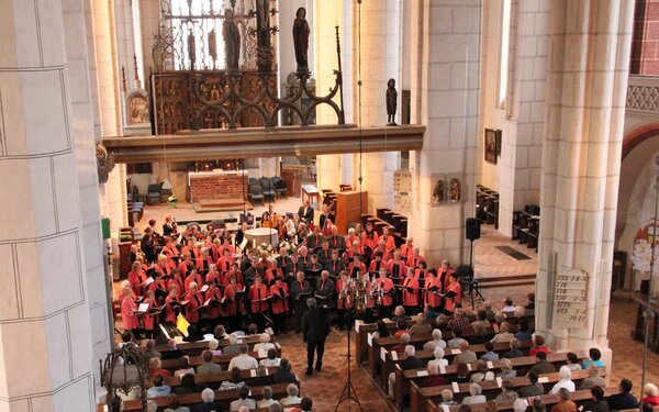 Chorauftritt in der St. Marien Kirche, Foto: Bernauer Sänger e.V.