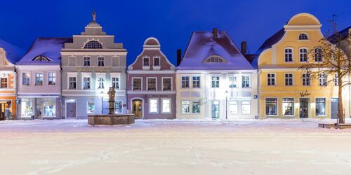 Winterlicher Cottbuser Altmarkt mit Brandenburgischem Apothekenmuseum, Foto: Andreas Franke, Lizenz: Andreas Franke