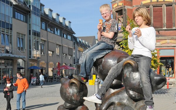 PIKO-Platz mit Bären, Foto: Heidi Losansky