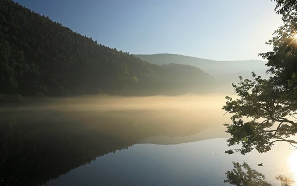 Talsperre Eichicht im Morgendunst, Foto: Uwe Miethe