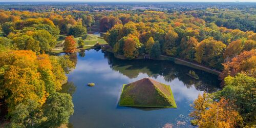 Der Tumulus im Branitzer Park von oben , Foto: Andreas Franke, Lizenz: CMT Cottbus
