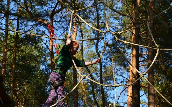 Klettern im "Spinnennetze", Foto: Kletterwald Schorfheide, Lizenz: Kletterwald Schorfheide
