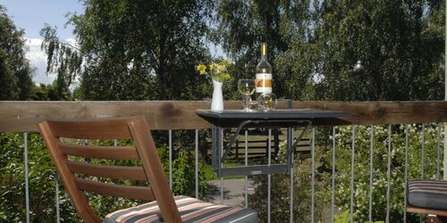 Balkon-mit-wein, Foto: Bernsteinreiter