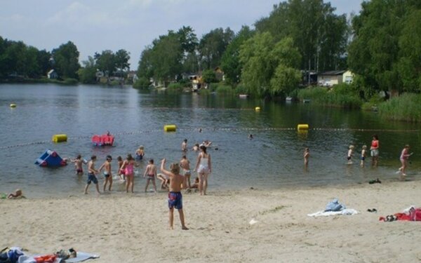 Waldsee Bad Erna, Foto: Amt Elsterland, Lizenz: Amt Elsterland